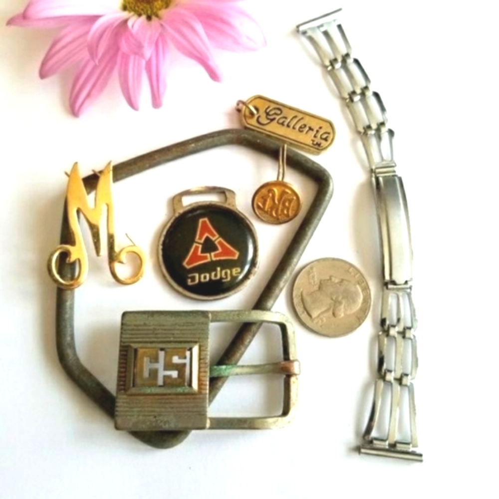 Jewelry lot Vintage jewelry pieces for Craft rescue box upcycle repair